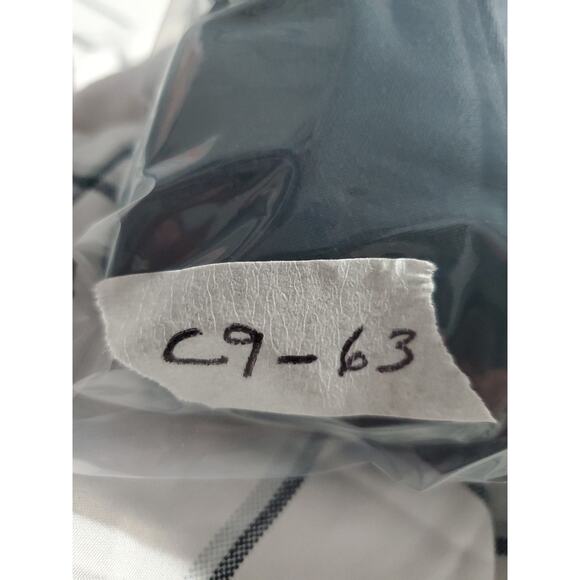 Nike Club Fleece Mens Sz L Crewneck Sweatshirt Black BV2662 010 Winter C9 - Picture 9 of 9